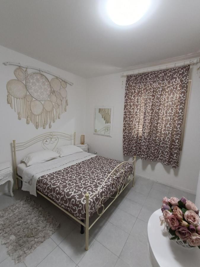 B&B Malafemmena アグローポリ エクステリア 写真